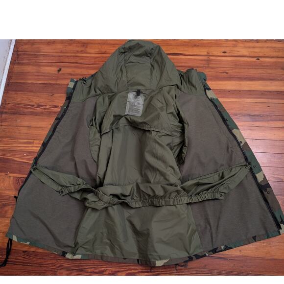US Army ECWCS GorTex Parka Jacket Mens Medium Regular Woodland Camo Hooded - Picture 8 of 8